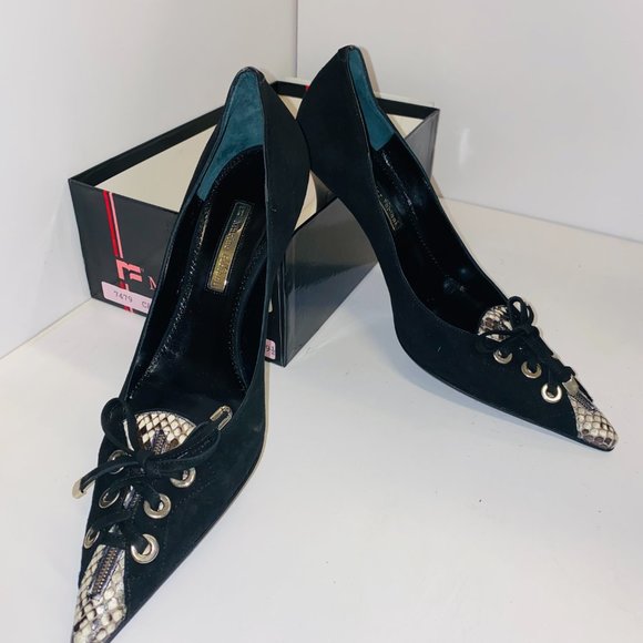 WOMEN'S HIGH HEELED  3 1/4" DESIGNER SHOES - Picture 3 of 6